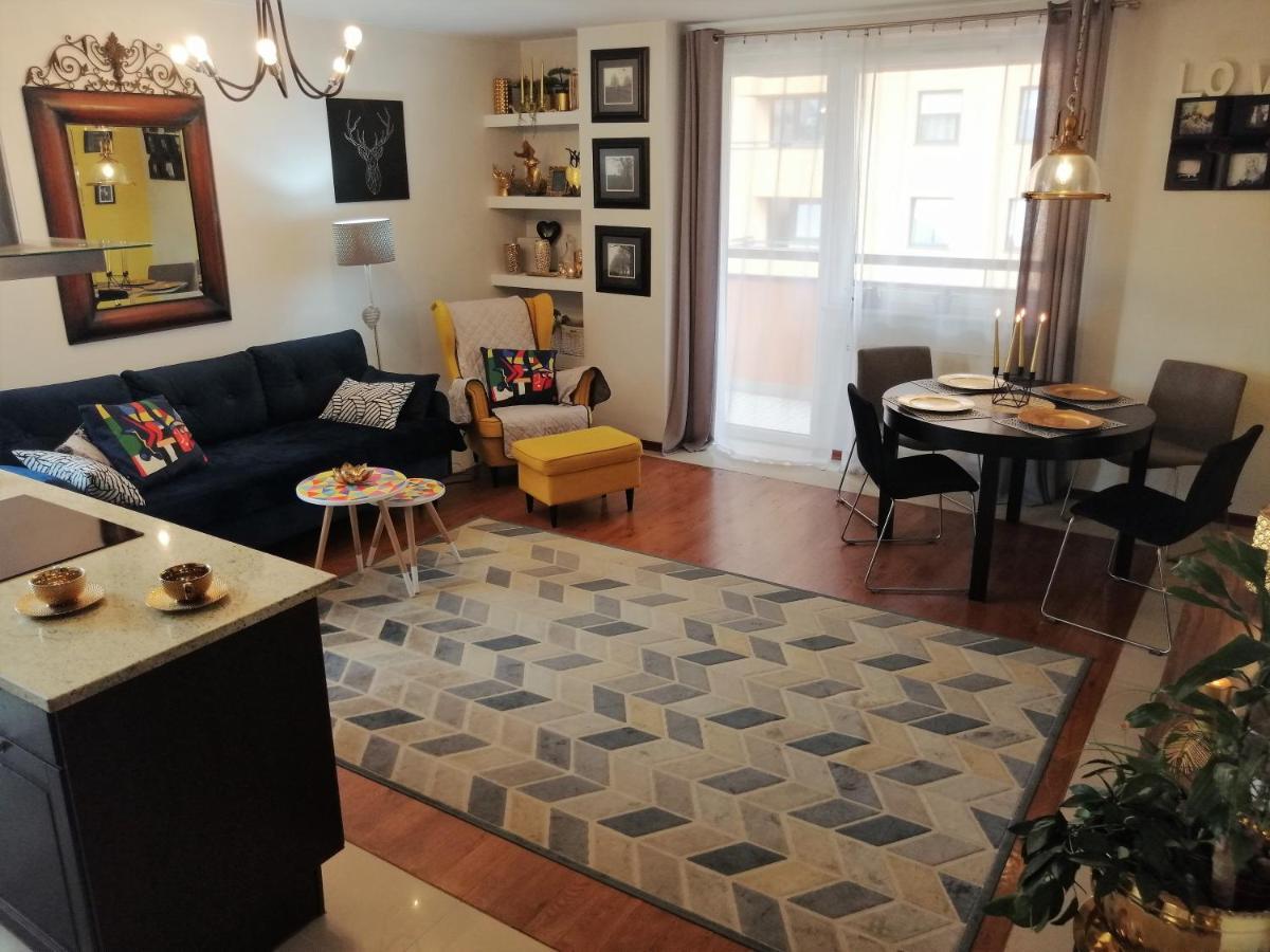 Orange Water Apartment Гданск Екстериор снимка